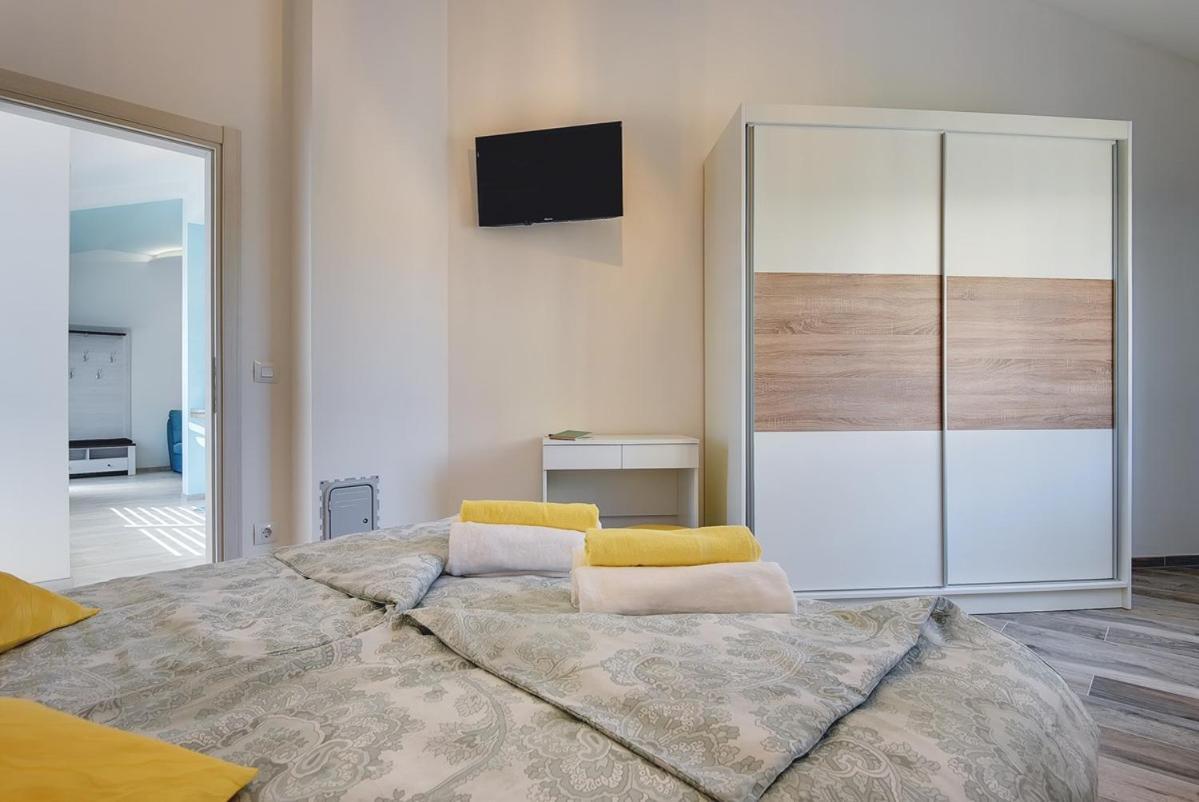 Villa Sunny Home Воднян Екстериор снимка