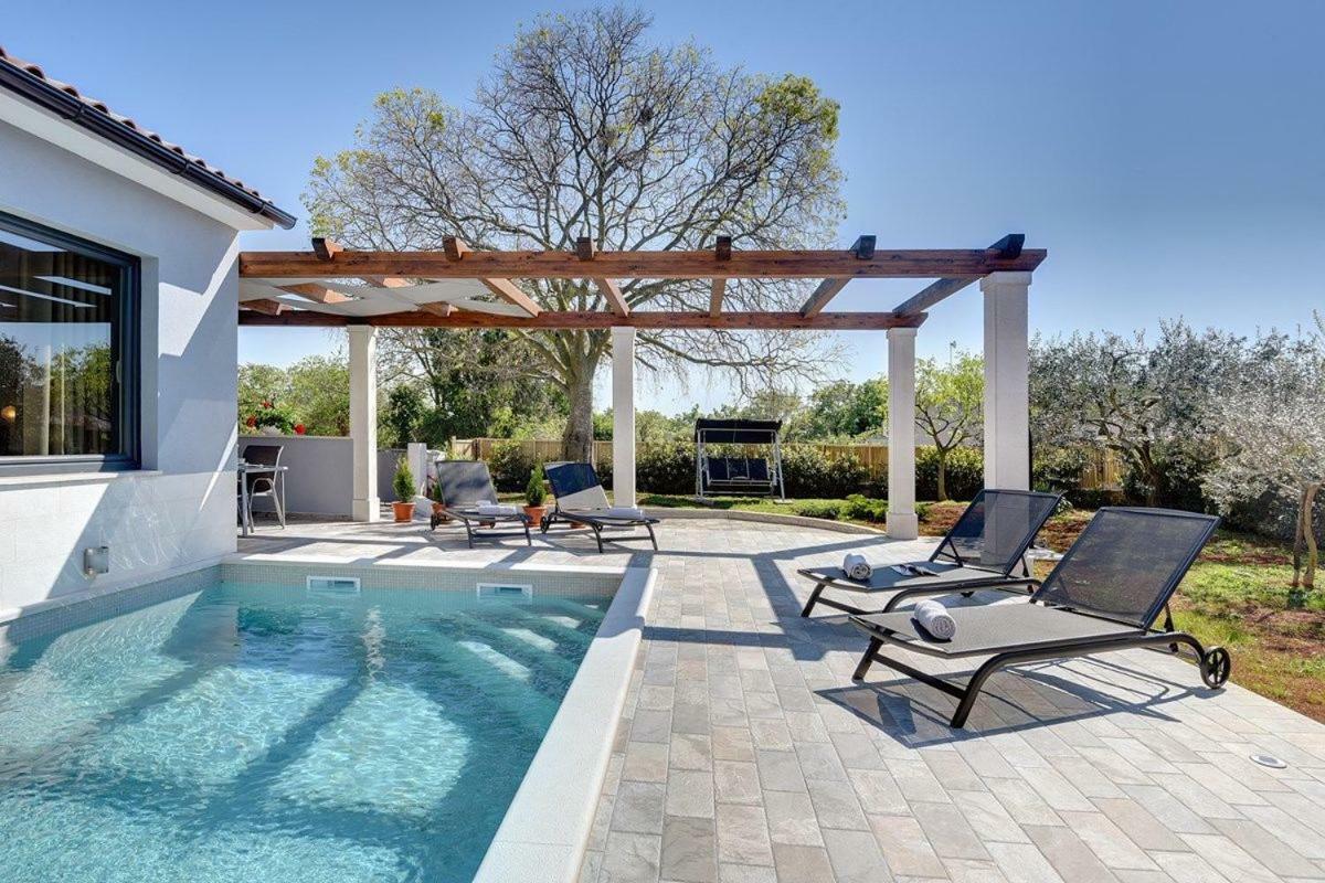 Villa Sunny Home Воднян Екстериор снимка