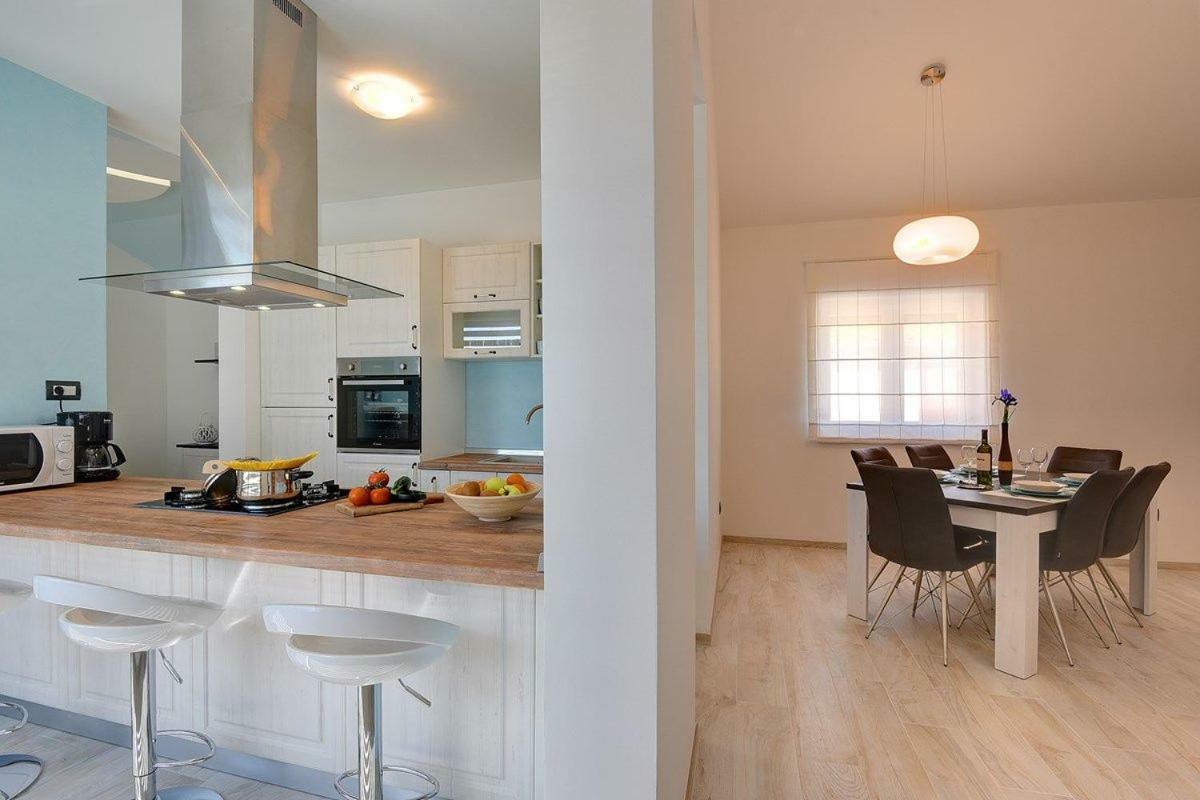 Villa Sunny Home Воднян Екстериор снимка