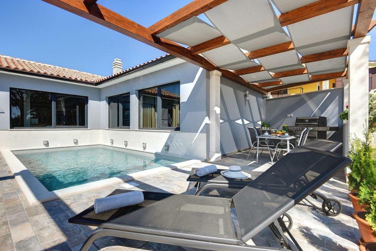 Villa Sunny Home Воднян Екстериор снимка